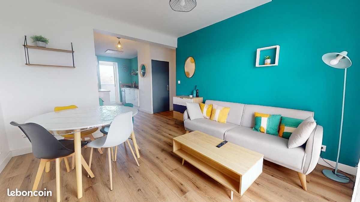 Chambre en colocation à trois — F4 rénové, Nîmes Est